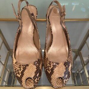 Exotic Snakeskin Print Leather STUART WEITZMAN Slingback Heels. Size 9